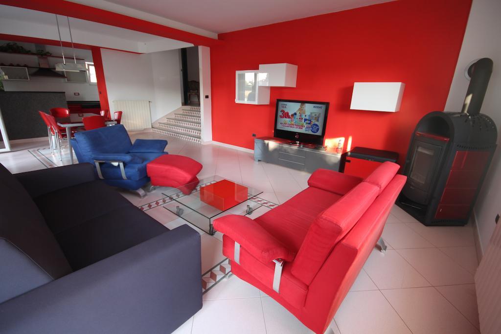 Holiday House Veli Vrh Pula Quarto foto